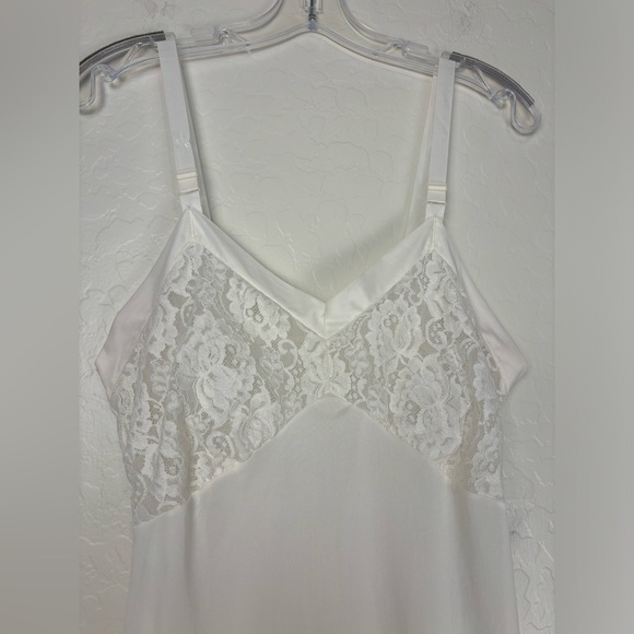 Vintage Western Maid Lace Cups Full Slip White AwSize 34/L 0414 - Picture 3 of 6